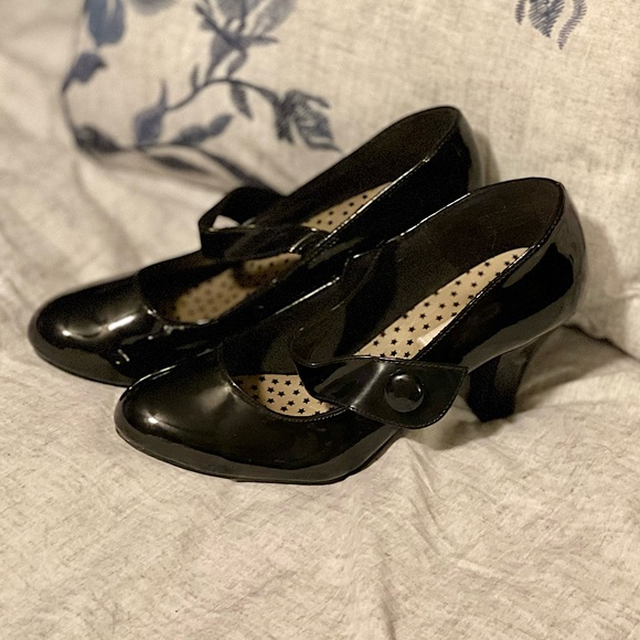 American Eagle Black Dress Shoes Women’s 7W - Picture 3 of 5